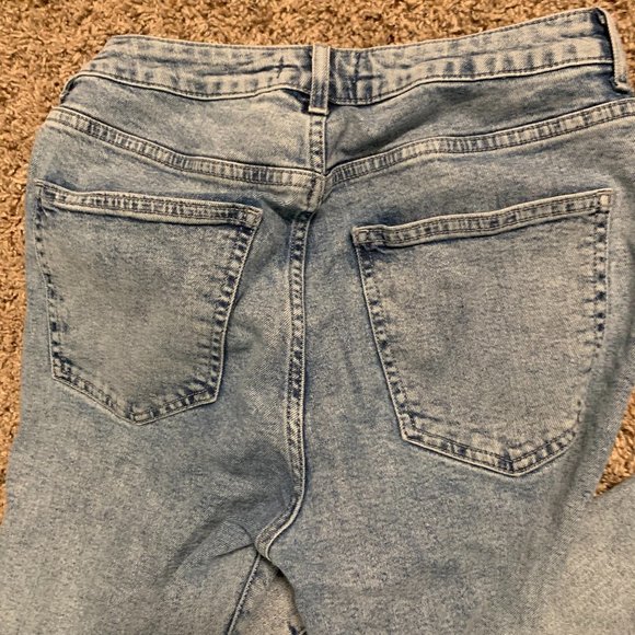 Acid Washed Mom Jean - Picture 3 of 3